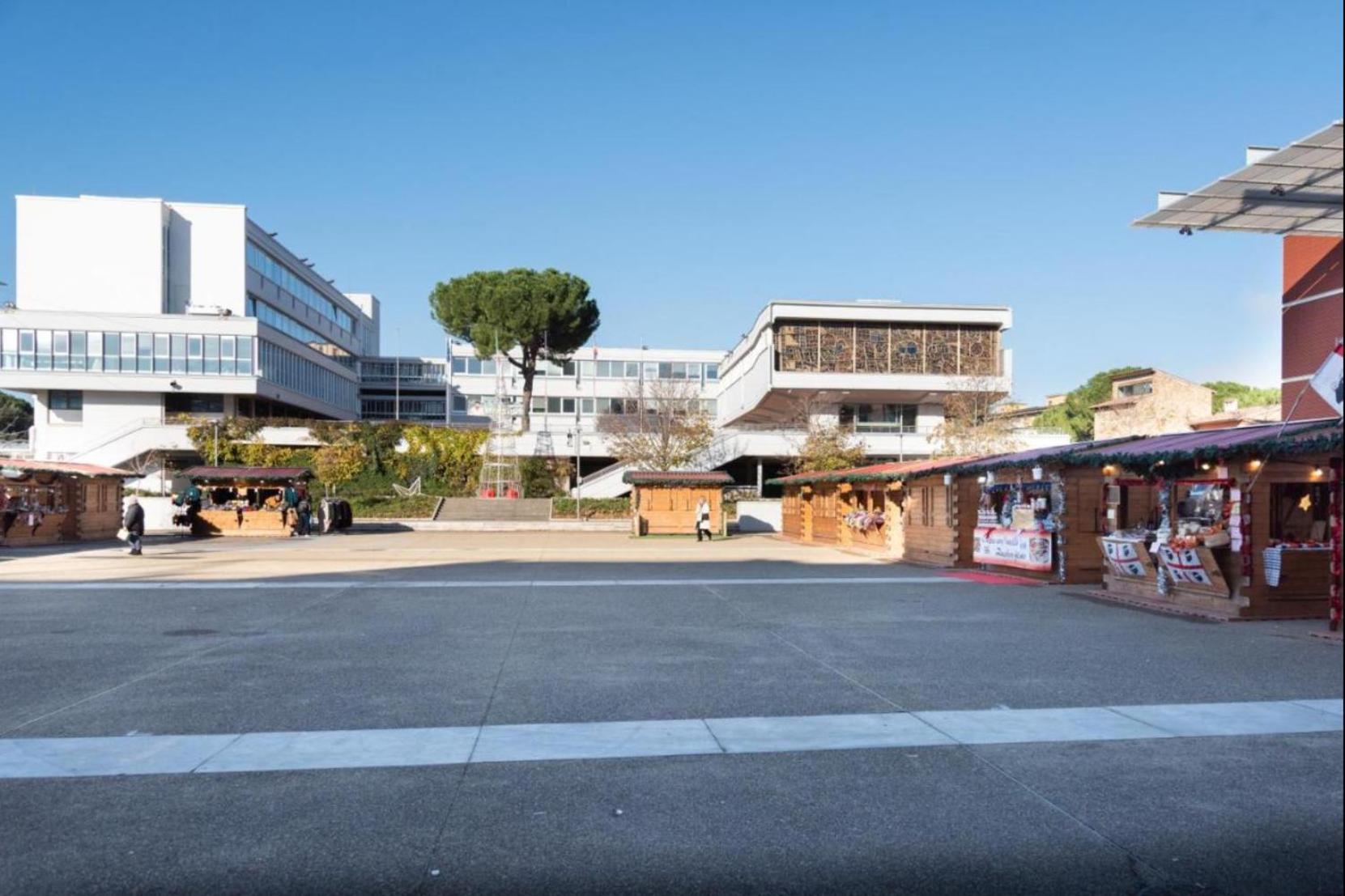 Comfort Scandicci Centro Facile Accesso A Firenze Luaran gambar